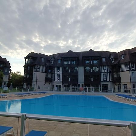 Appart 2 Chambres Piscine Chez Rox - Residence Du Golf 도빌 외부 사진